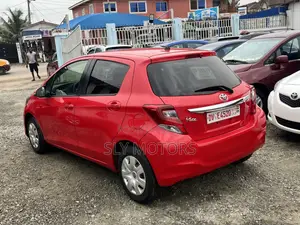 Toyota Vitz 1.3 AWD 5dr 2015 Red