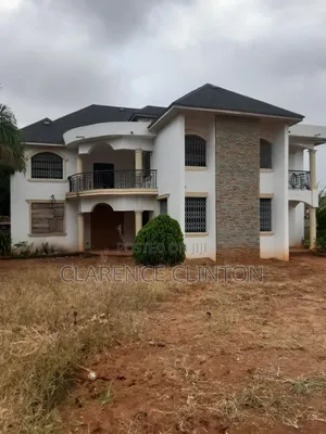 7bdrm Bungalow in Oyarifa Mall Area for sale
