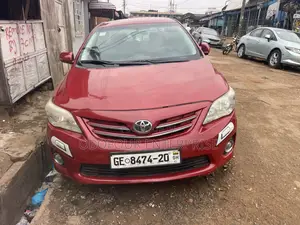 Toyota Corolla LE 4dr Sedan (1.8L 4cyl 4A) 2013 Red