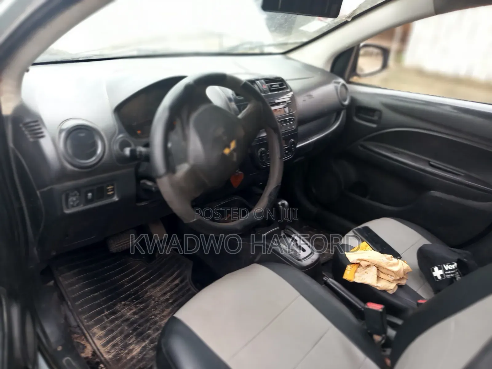 Mitsubishi Mirage 2010 Silver