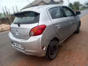 Mitsubishi Mirage 2010 Silver