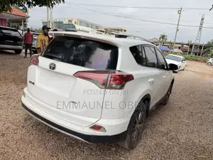 Toyota RAV4 2018 White