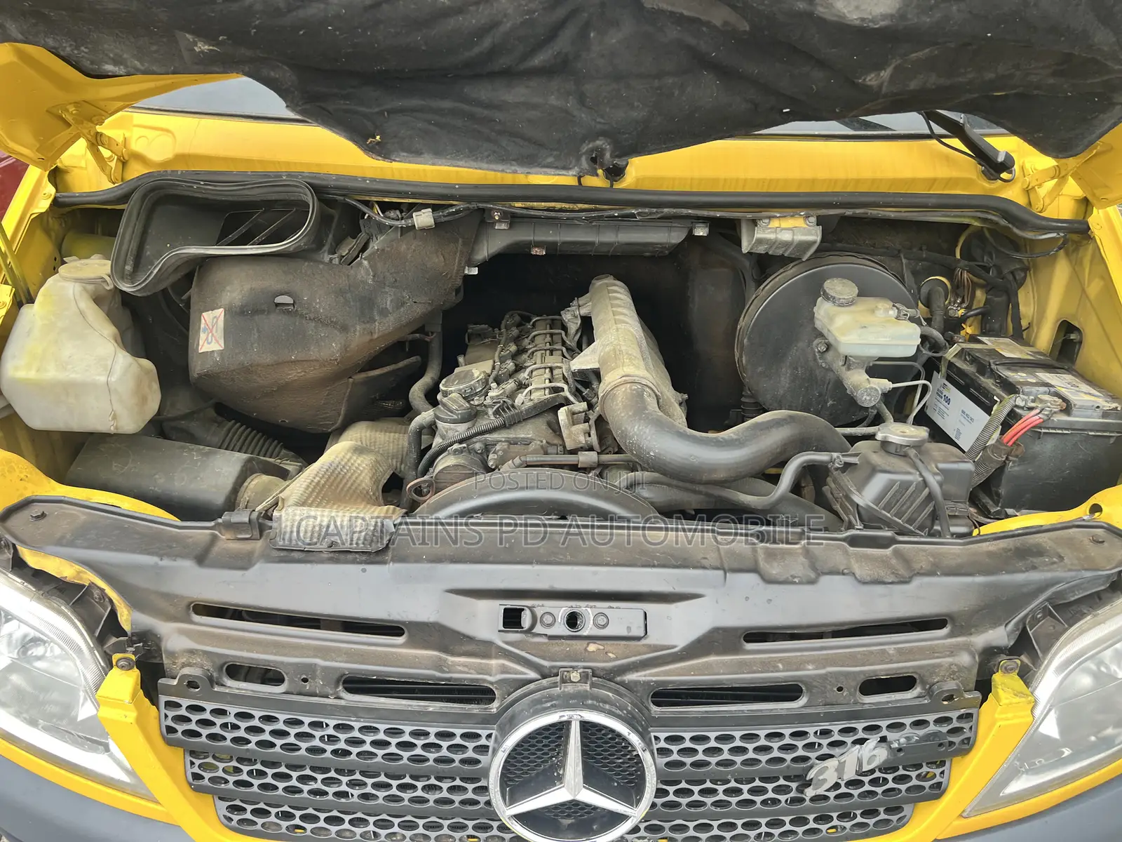 Mercedes-Benz Sprinter 2009 Yellow