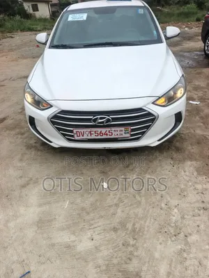 Hyundai Elantra 2018 White
