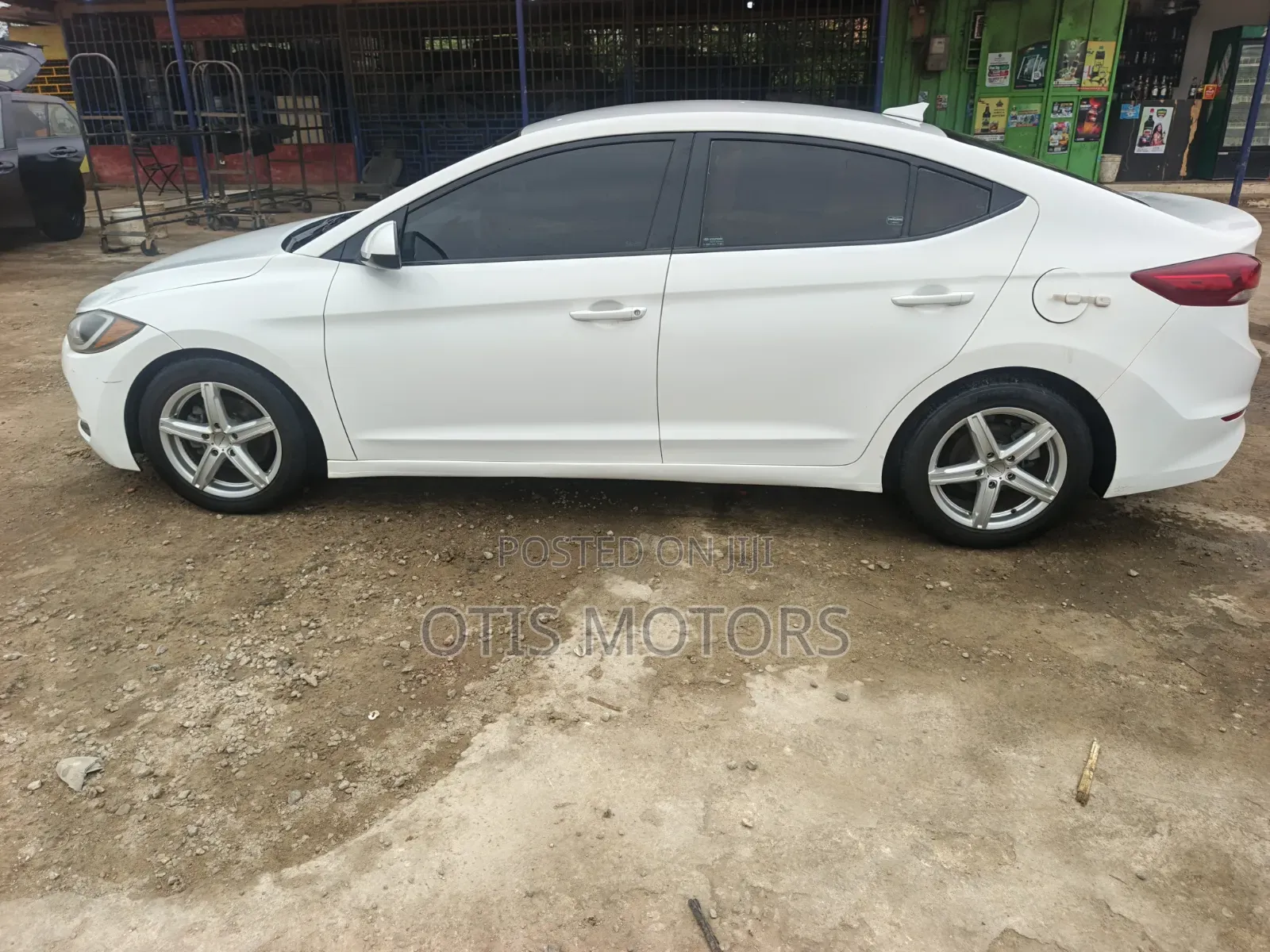 Hyundai Elantra 2018 White