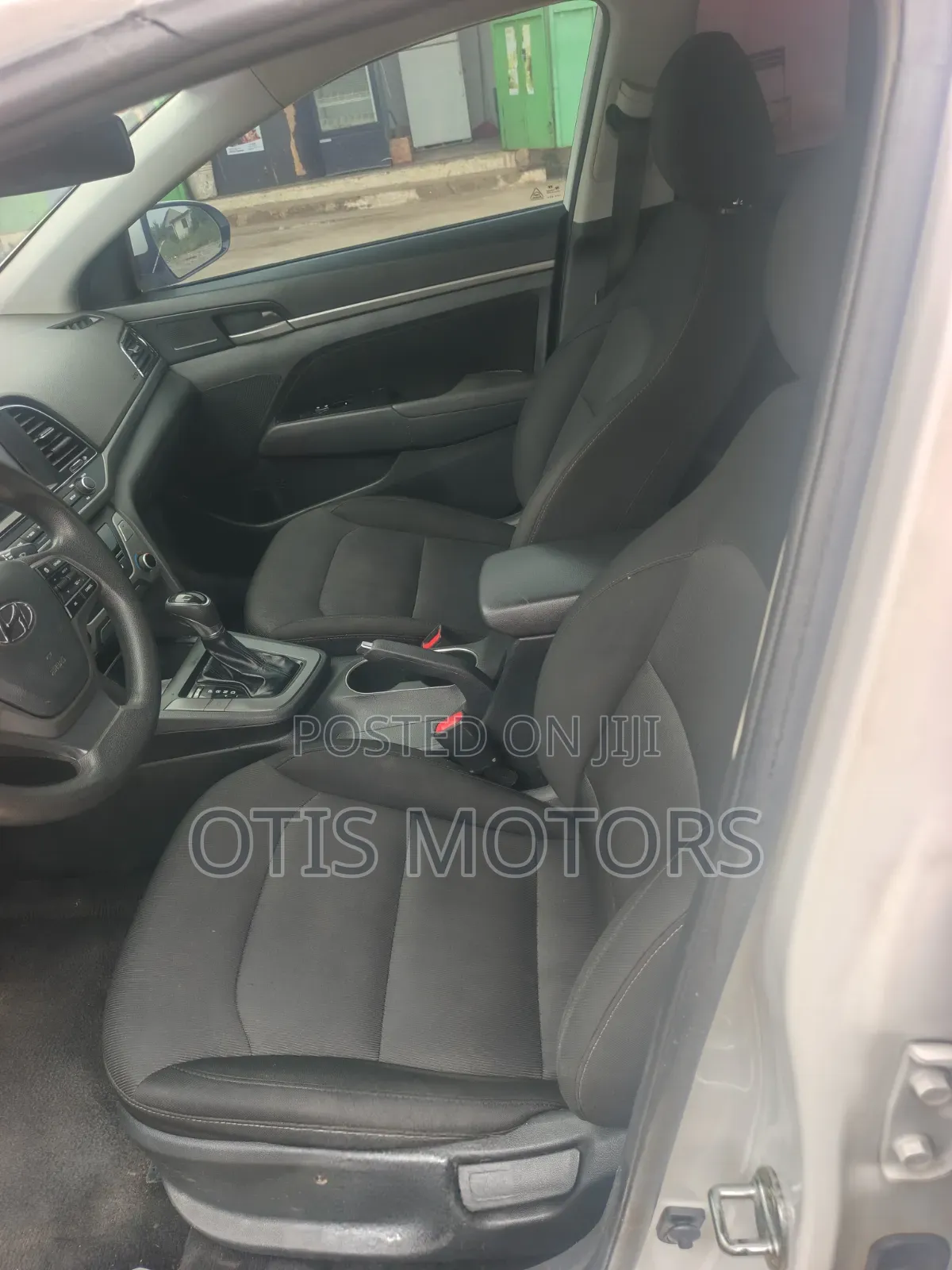 Hyundai Elantra 2018 White