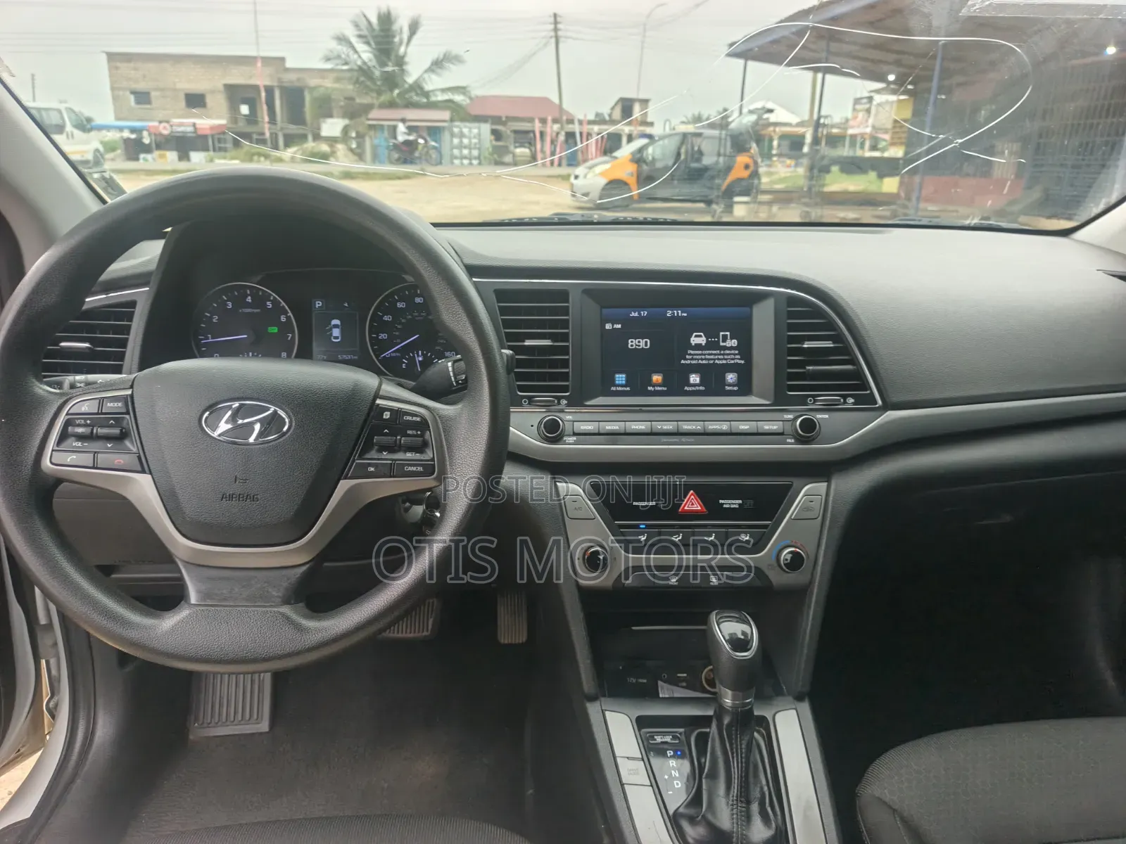 Hyundai Elantra 2018 White