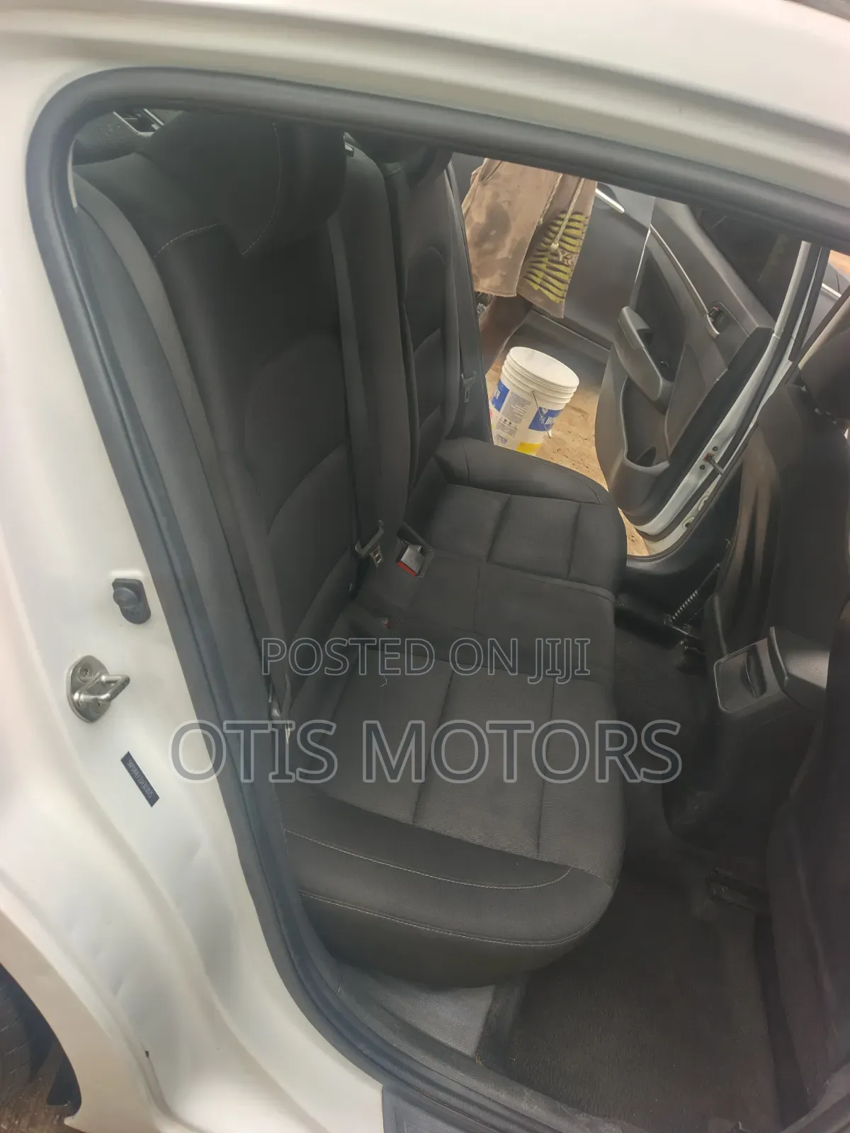 Hyundai Elantra 2018 White