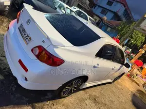 Toyota Corolla 2010 White