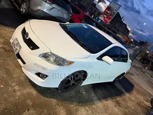 Toyota Corolla 2010 White