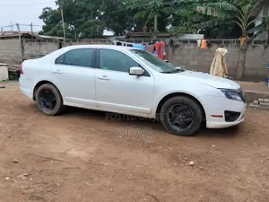 Ford Fusion SE 2009 White