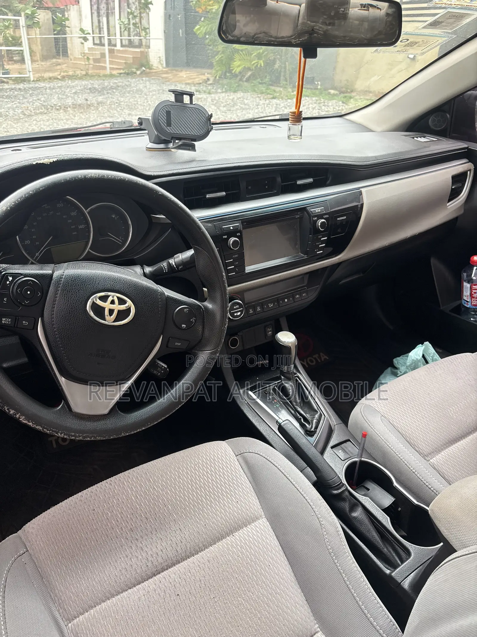Toyota Corolla 2016 Red