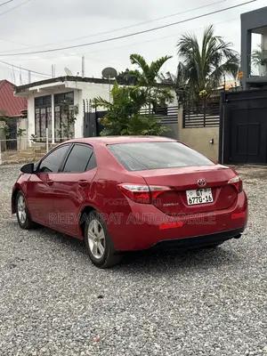 Toyota Corolla 2016 Red