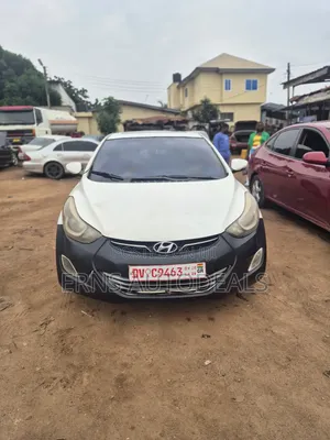 Hyundai Elantra 2013 White