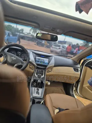 Hyundai Elantra 2013 White