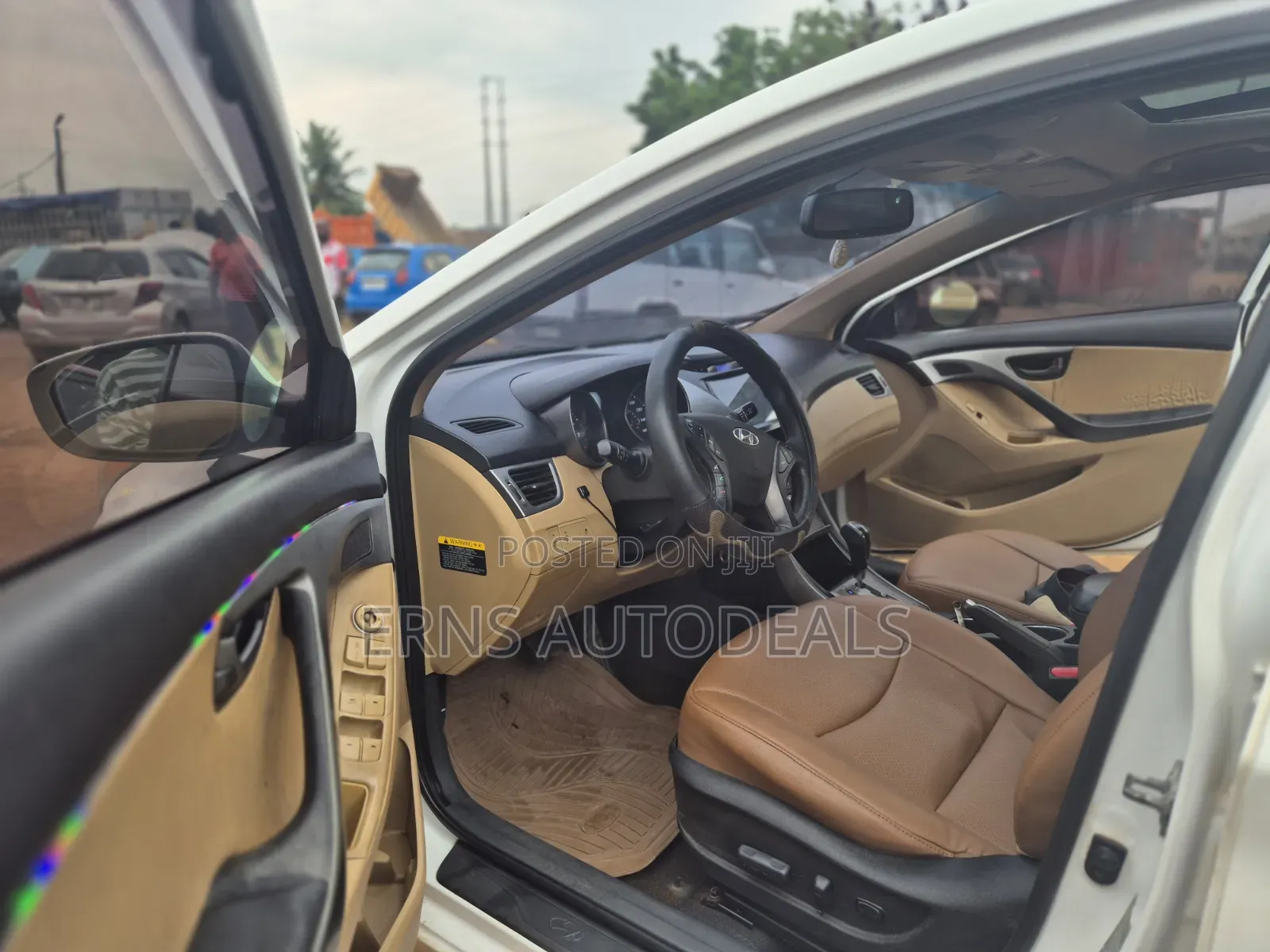 Hyundai Elantra 2013 White