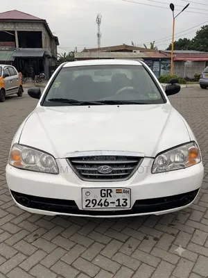Hyundai Elantra GT 2002 White
