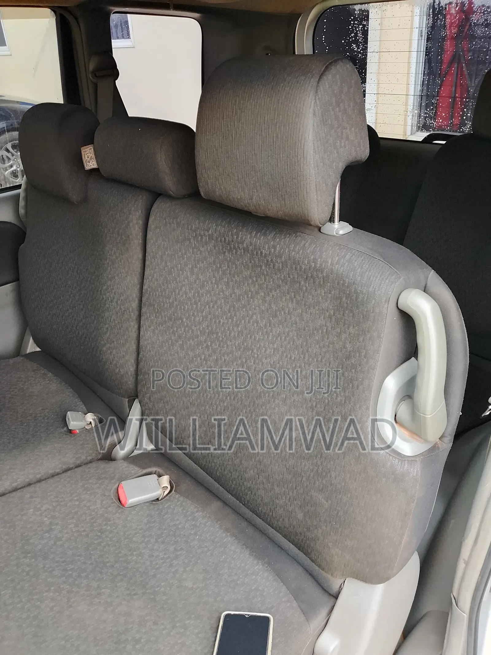 Toyota Sienta 1.5 AWD 2012 Silver