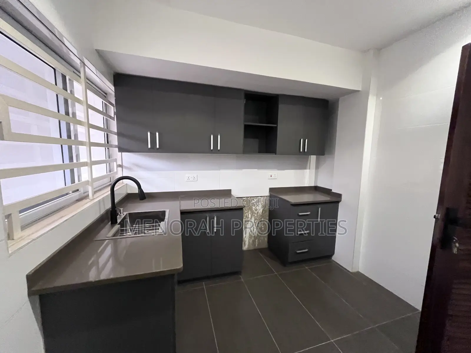 1bdrm Apartment in Adenta Amrahia for rent