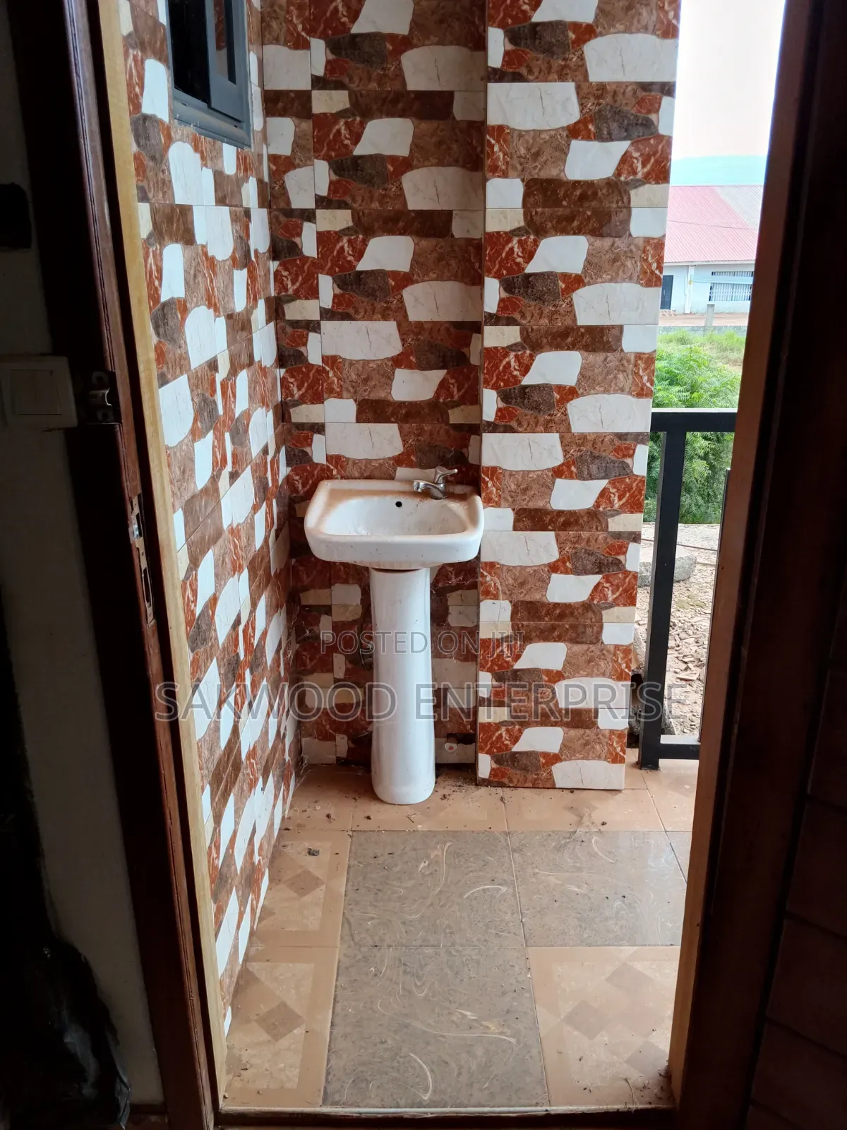 1bdrm Apartment in Sakwood Enterprise, Market for rent