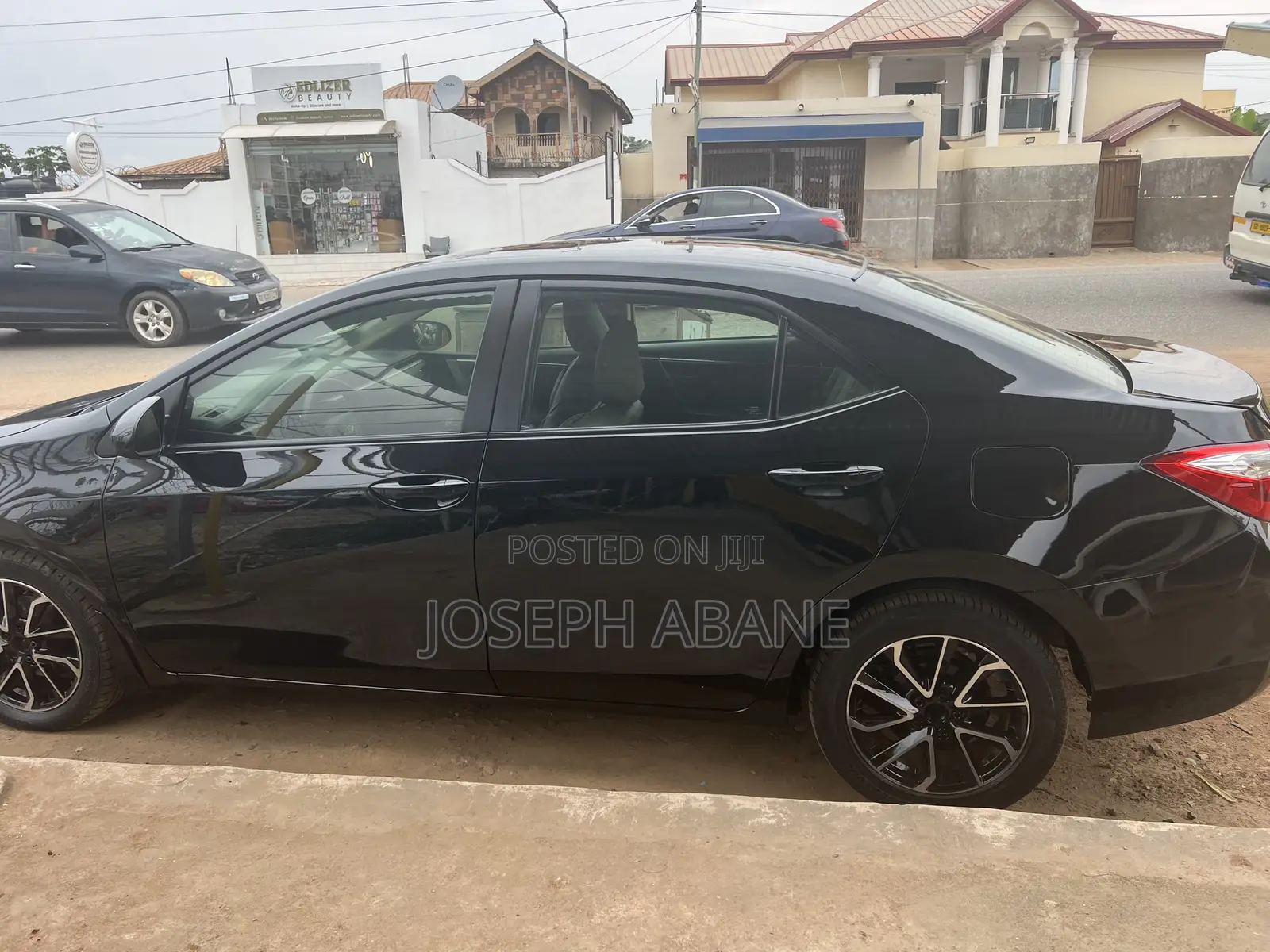 Toyota Corolla L 4dr Sedan (1.8L 4cyl 6M) 2014 Black