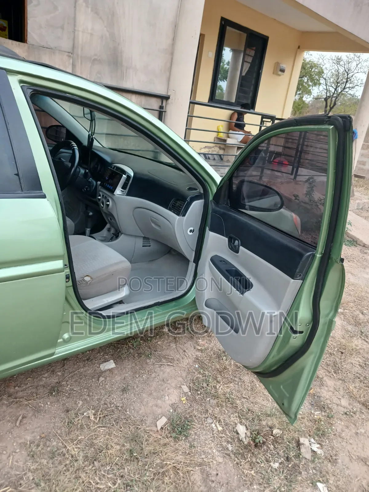 Hyundai Accent 2010 Green