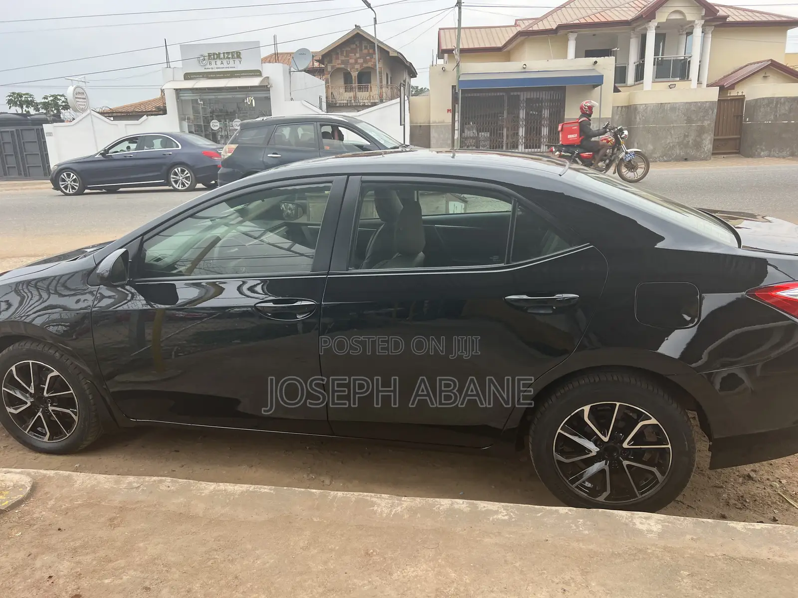 Toyota Corolla L 4dr Sedan (1.8L 4cyl 6M) 2014 Black