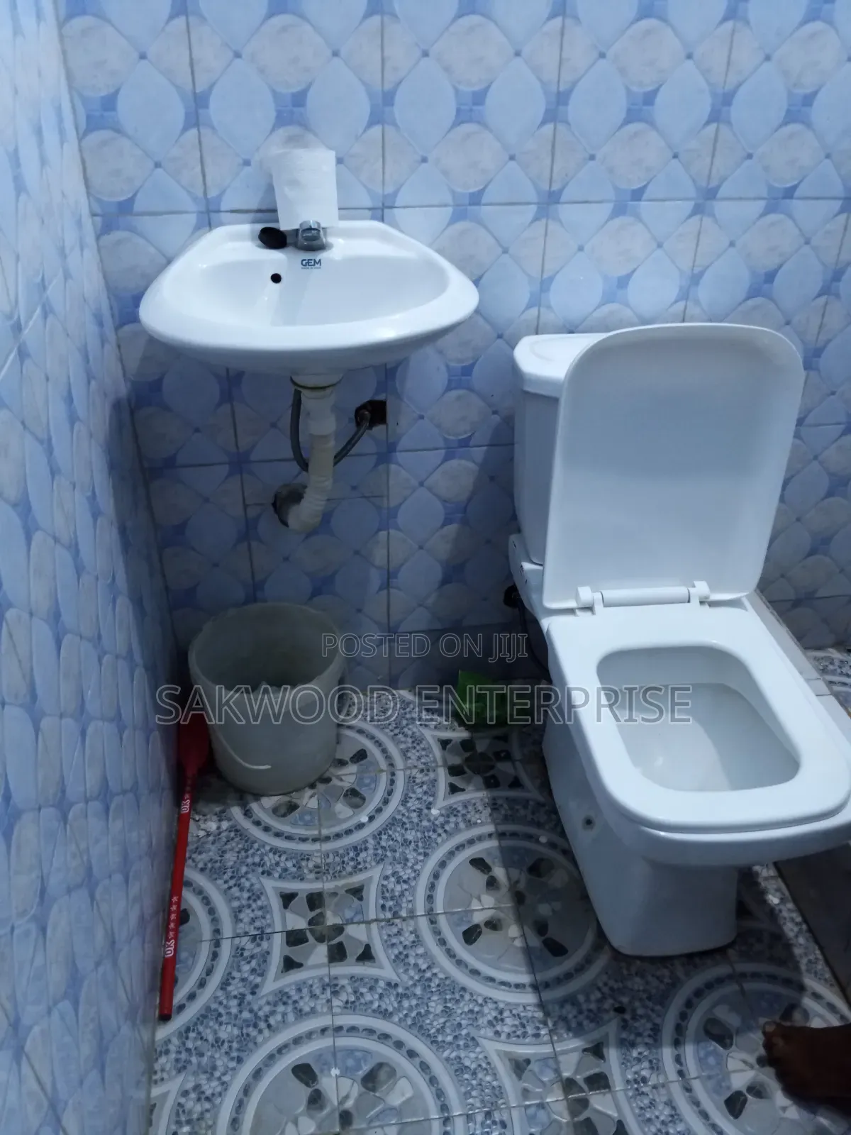 1bdrm Apartment in Sakwood Enterprise, Danfa for rent