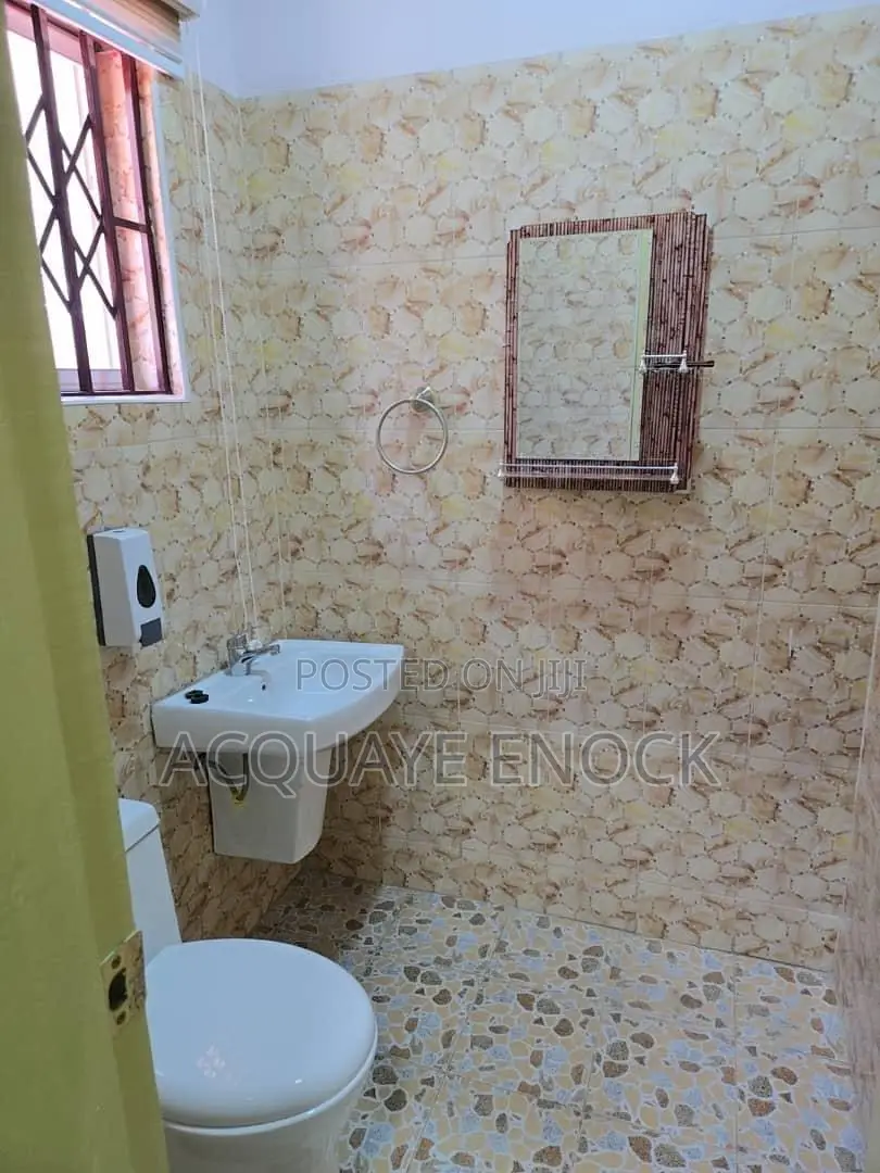 Furnished 5bdrm House in Manhean for sale