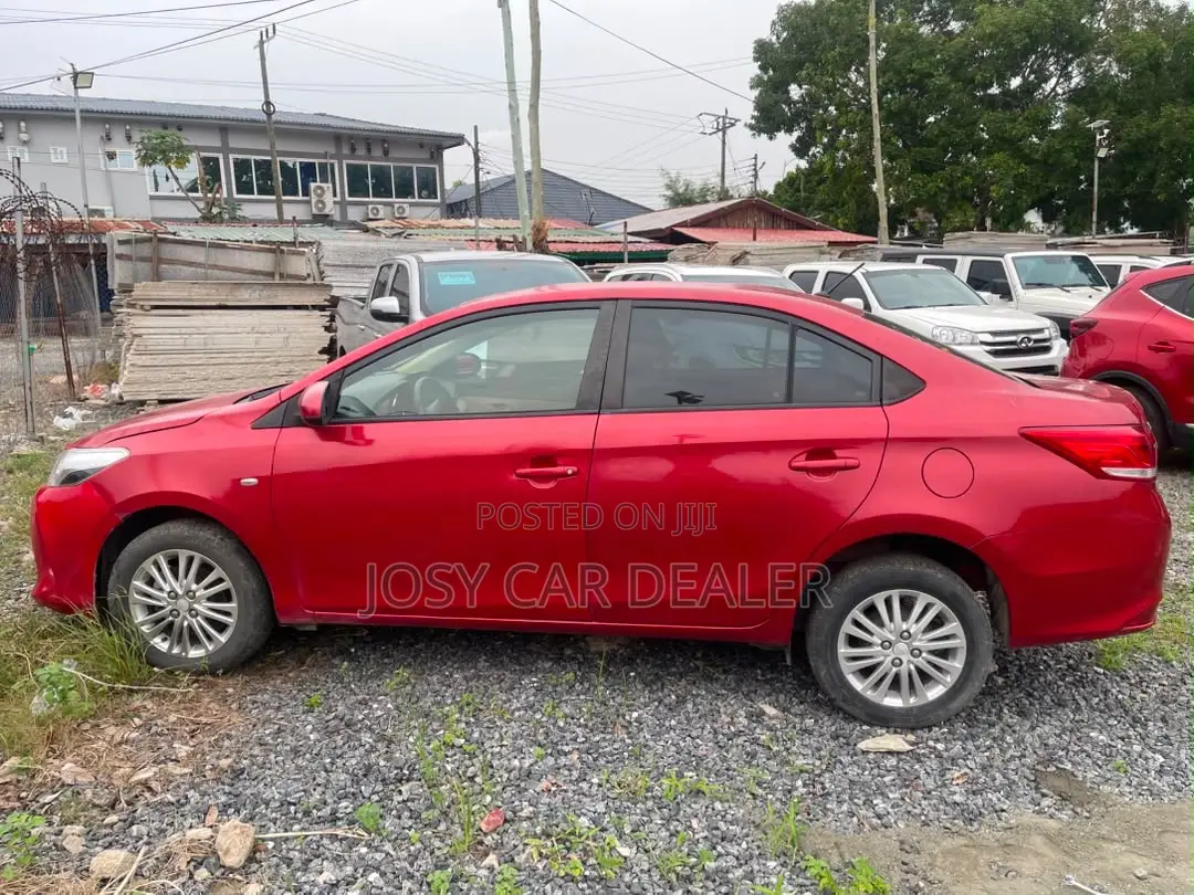 Toyota Vios 2016 Red