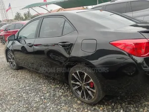 Toyota Corolla 2018 Black