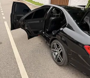 Mercedes-Benz C300 Luxury 4Matic Sedan AWD (3.5L 6cyl 7A) 2013 Black