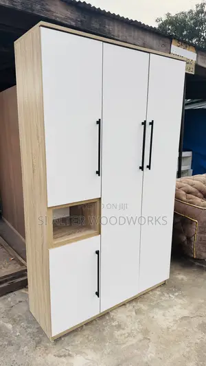2in1 Foreign Wardrobe