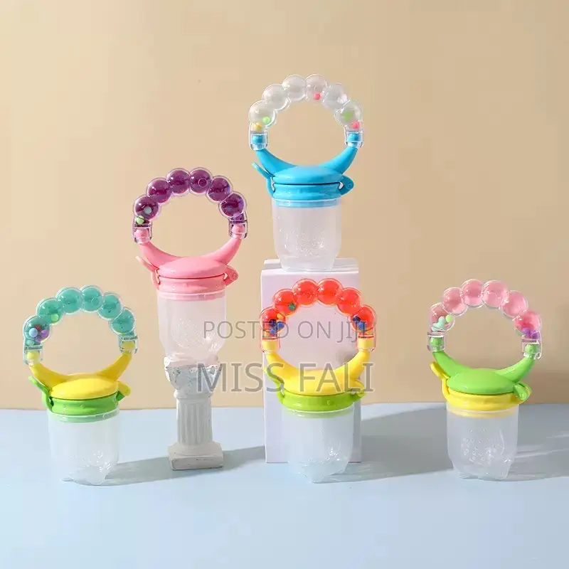 FreshBite Rattle Baby Fruits Feeder