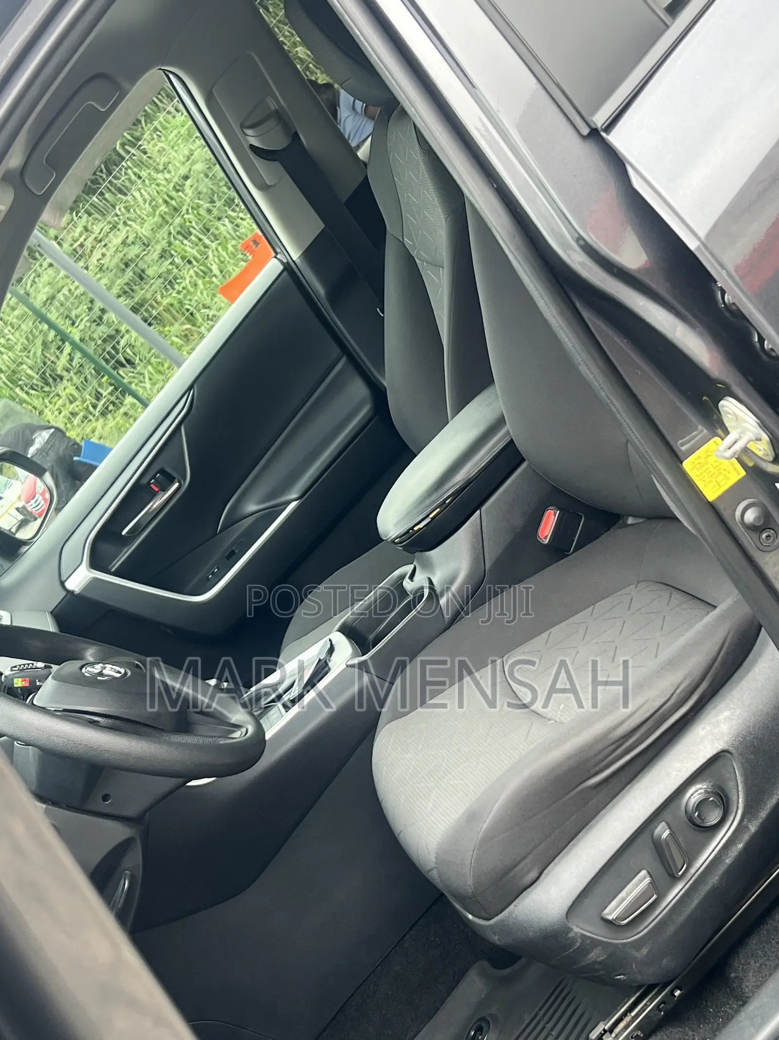 Toyota RAV4 2021 Gray