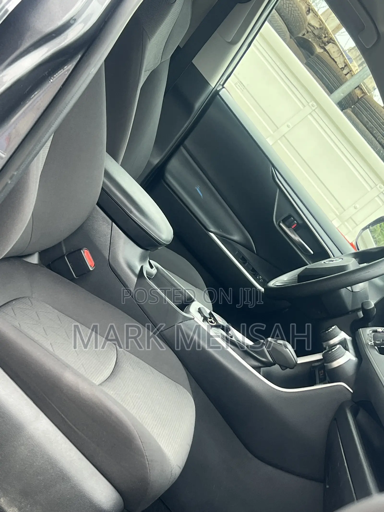 Toyota RAV4 2021 Gray
