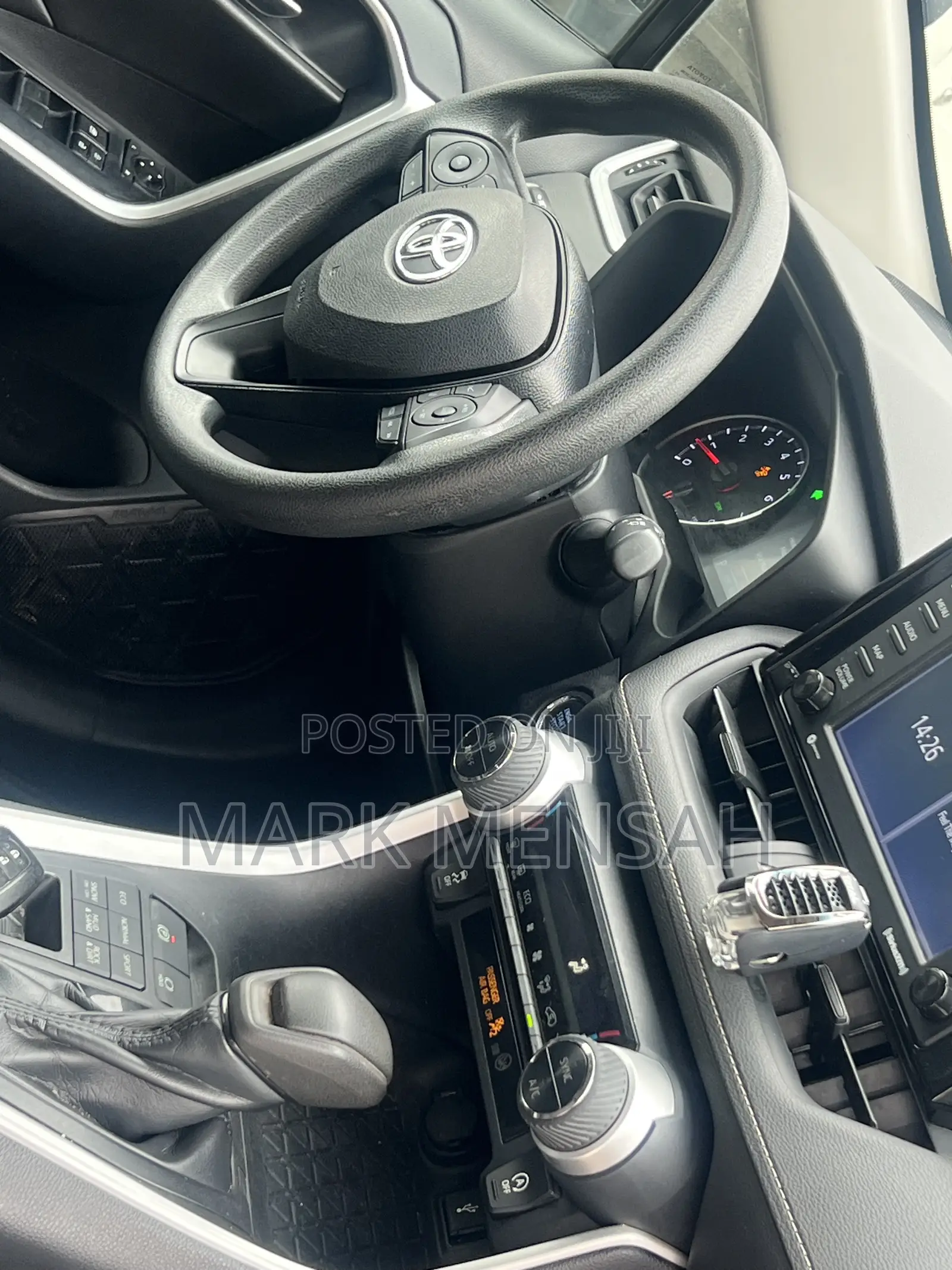 Toyota RAV4 2021 Gray