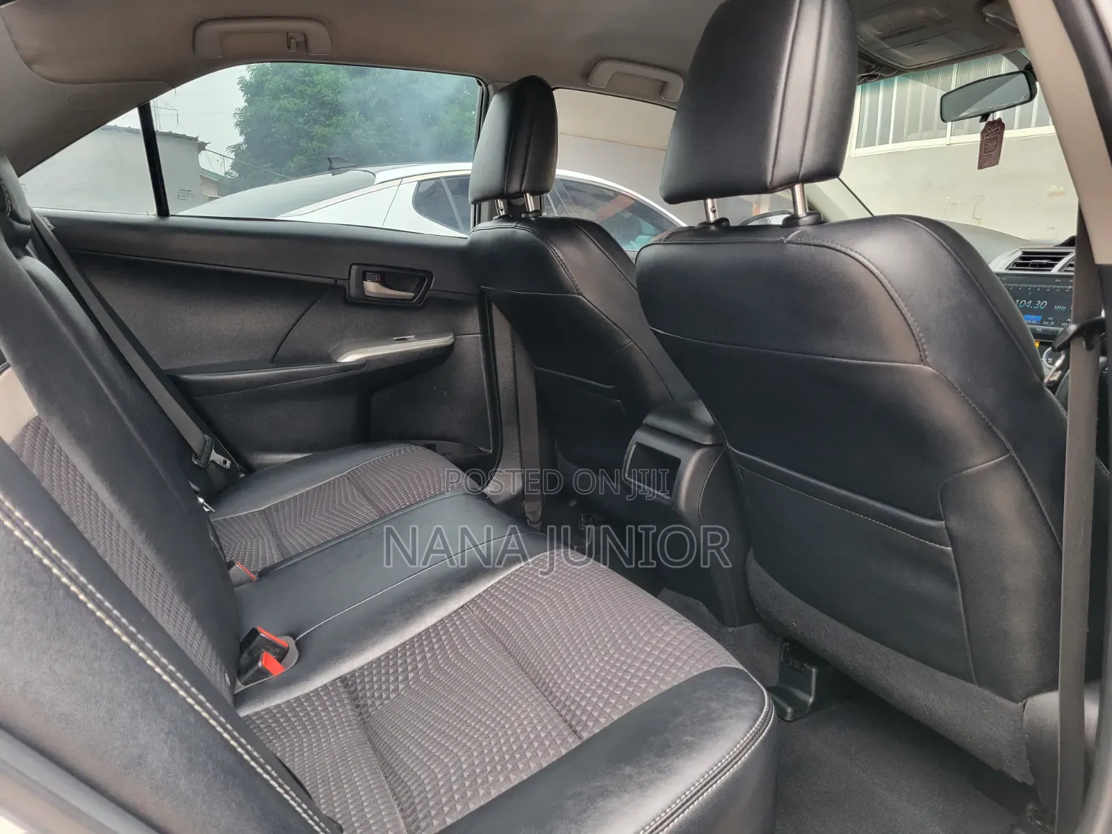 Toyota Camry L 4dr Sedan (2.5L 4cyl 6A) 2014 Silver