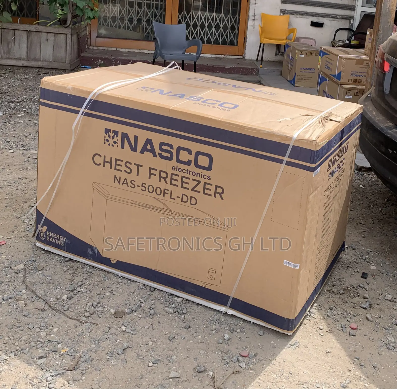 Choose Unique Nasco NAS-500FL-DD 425-Liter Double-Door Chest Freezer