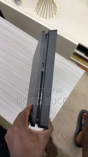 PS4 Console