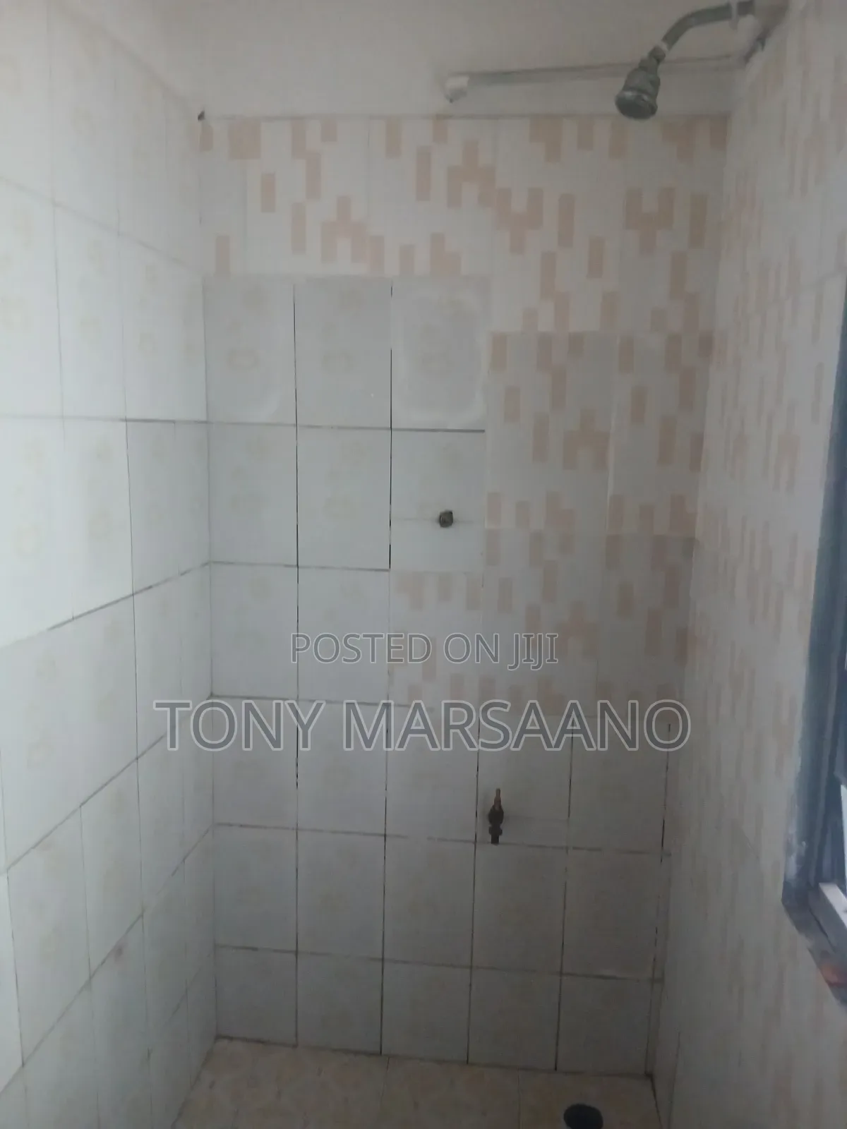 2bdrm Apartment in Haatso, Papao for rent