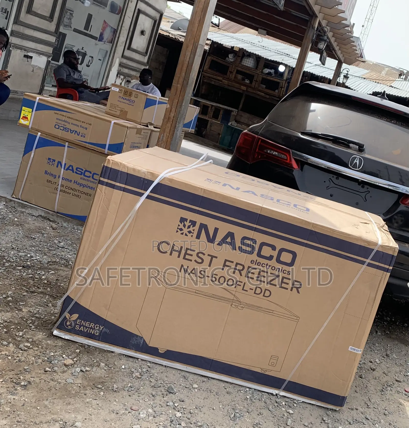 Grab Elegant Nasco NAS-500FL-DD 425-Liter Double-Door Chest Freezer