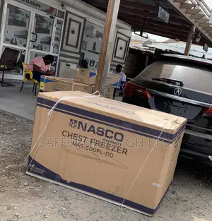 Grab Elegant Nasco NAS-500FL-DD 425-Liter Double-Door Chest Freezer