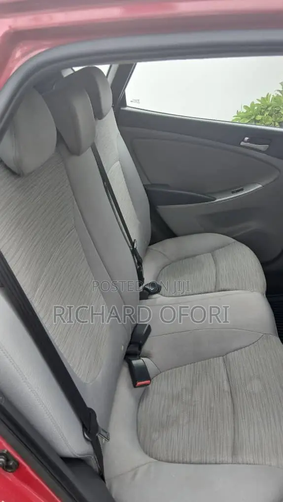 Hyundai Accent SE Hatchback 2017 Red
