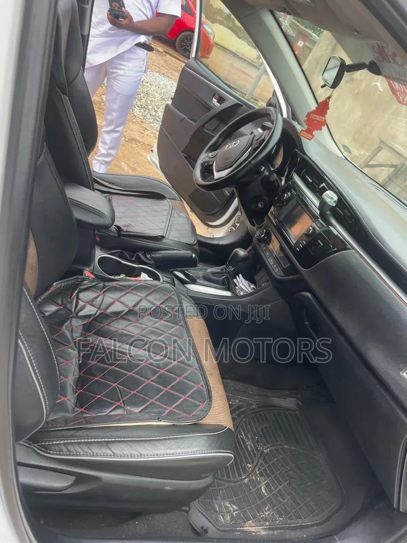Toyota Corolla 2016 White