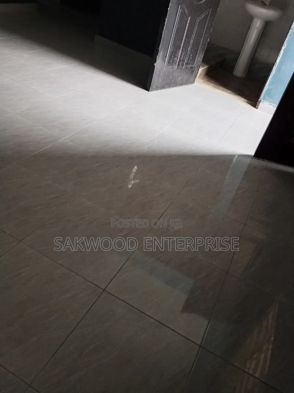 1bdrm Apartment in Sakwood Enterprise, Danfa for rent