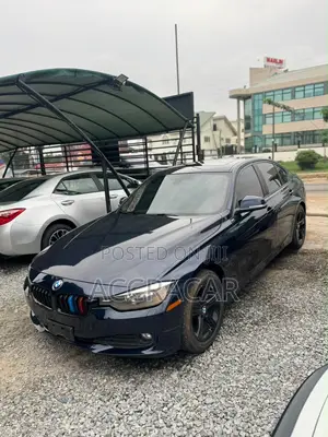 BMW 320i 2016 Blue