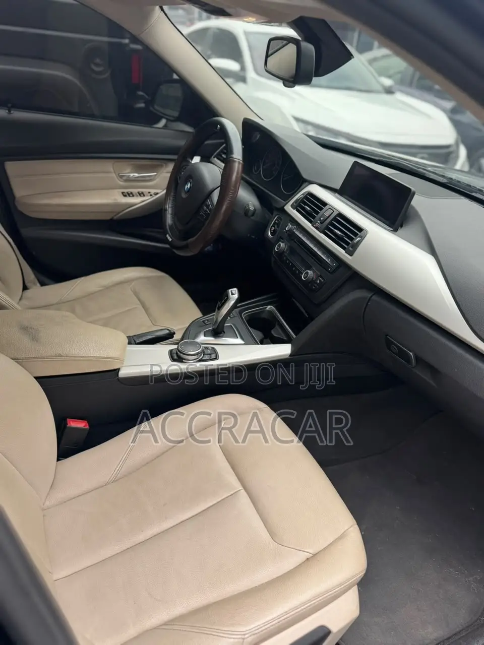 BMW 320i 2016 Blue