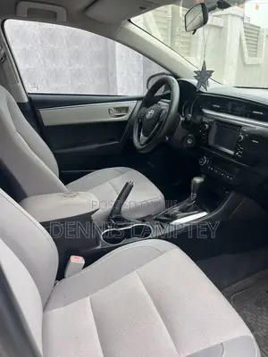 Toyota Corolla 2015 Silver