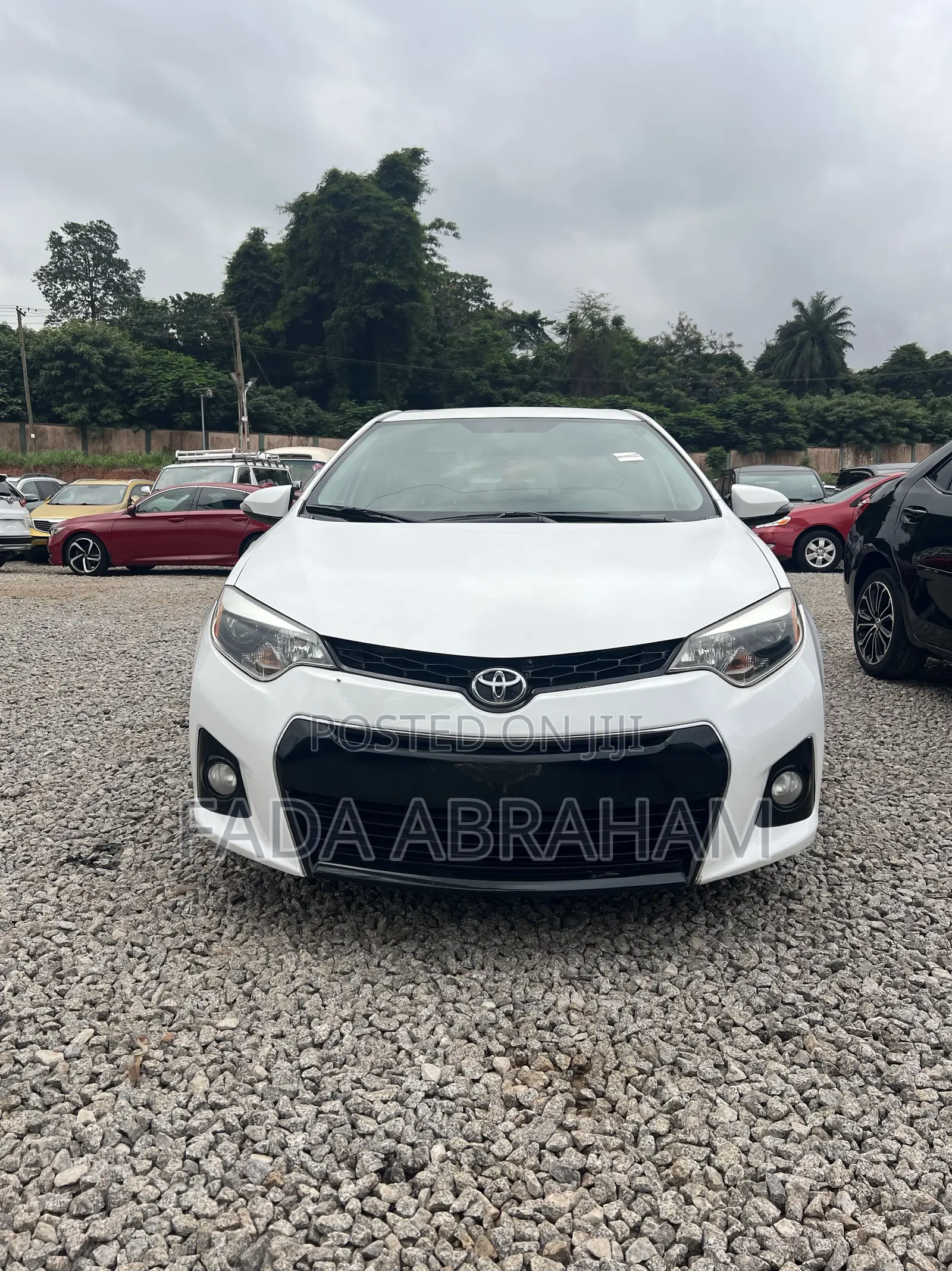 Toyota Corolla S w/Special Edition Pkg (1.8L 4cyl CVT) 2016 White